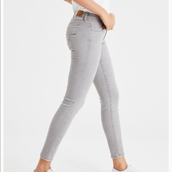 American Eagle Outfitters Denim - American Eagle 🦅 ⚪️Grey Jegging  2 Regular⚪️